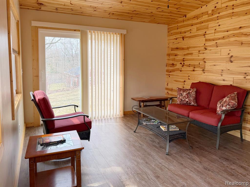 10472 N ATHEY Avenue, Harrison, MI 48625 — Photo 12
