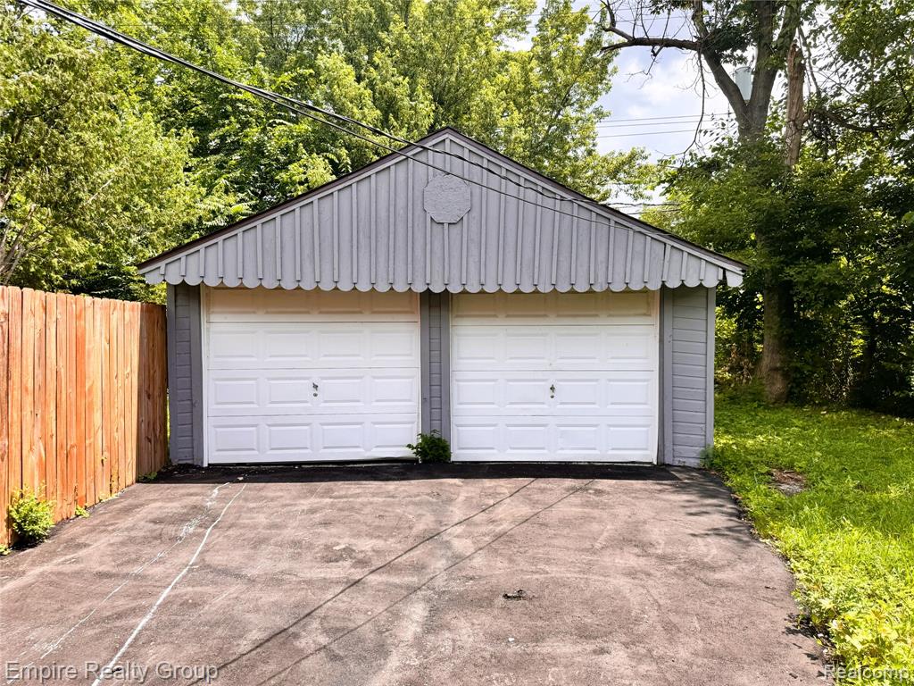 9646 Ward Street, Detroit, MI 48227 — Photo 31