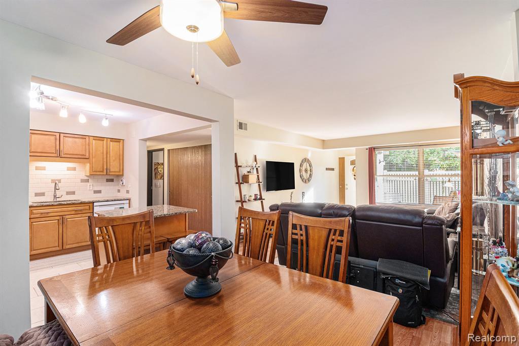 61009 Greenwood Drive, 183, South Lyon, MI 48178 — Photo 7