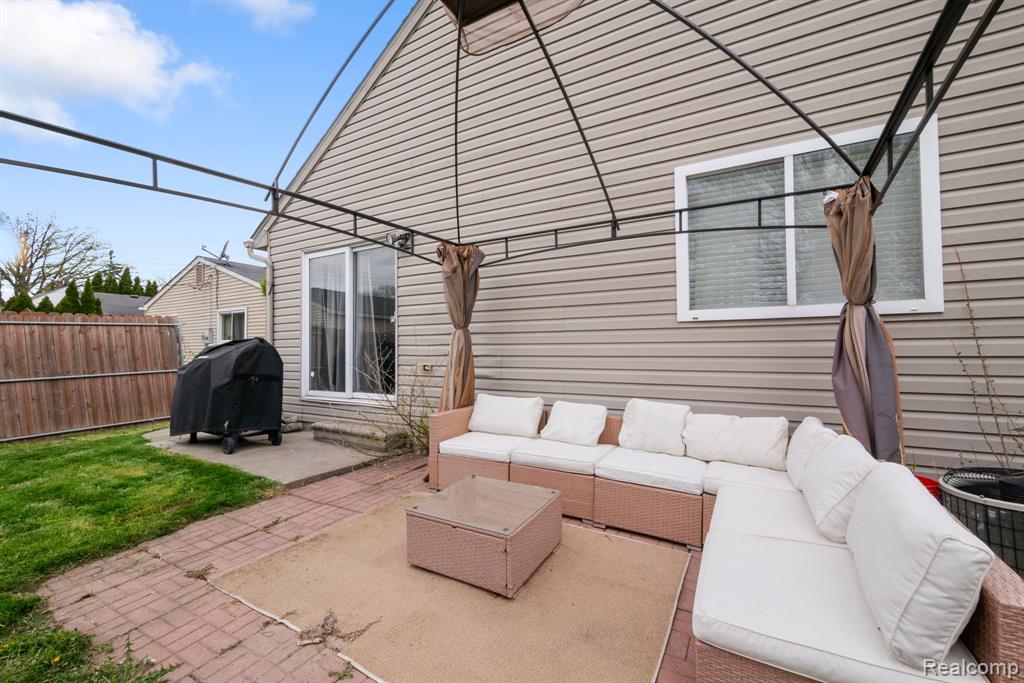 19036 Melvin Street, Roseville, MI 48066 — Photo 7