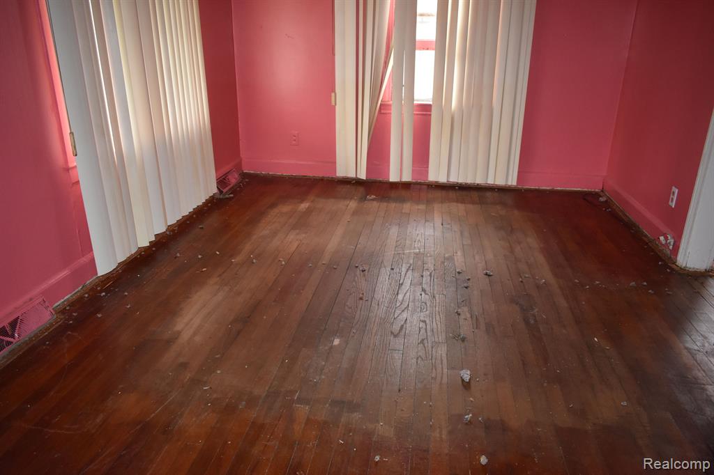 21004 PARKSIDE Boulevard, Ferndale, MI 48220 — Photo 5