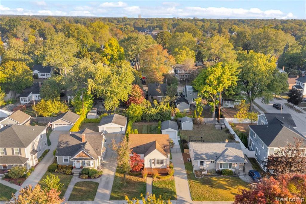 912 Woodsboro Drive, Royal Oak, MI 48067 — Photo 37