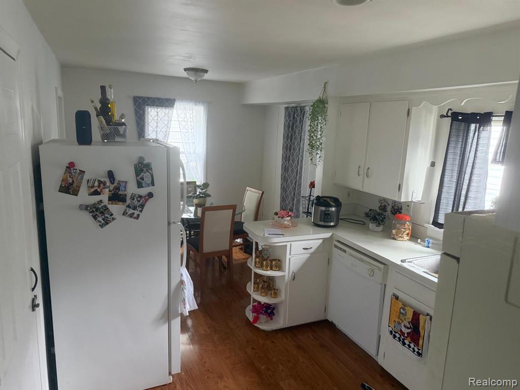 927 Alvord Avenue, Flint, MI 48507 — Photo 3