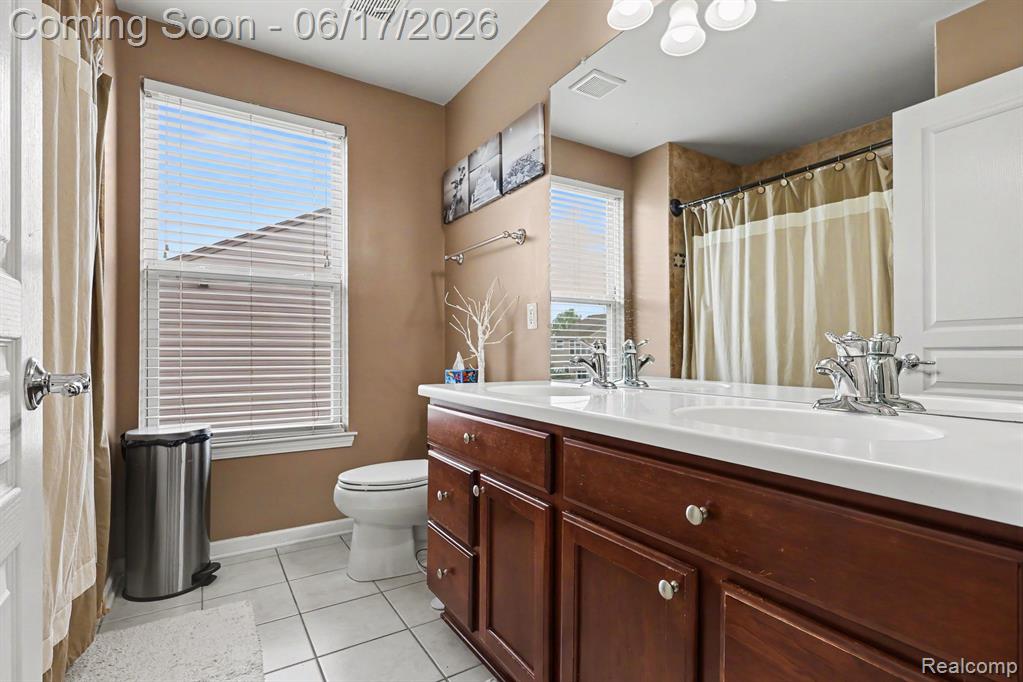 19120 Pembridge Street, Macomb, MI 48042 — Photo 22