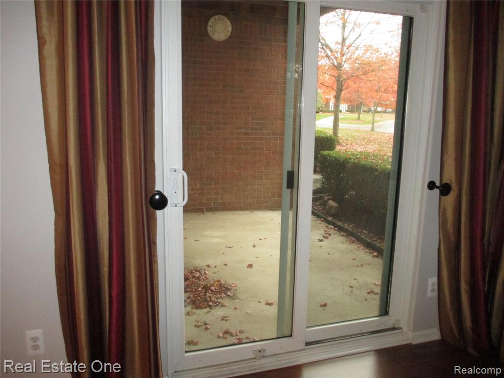 44982 Marigold Drive, Sterling Heights, MI 48314 — Photo 6
