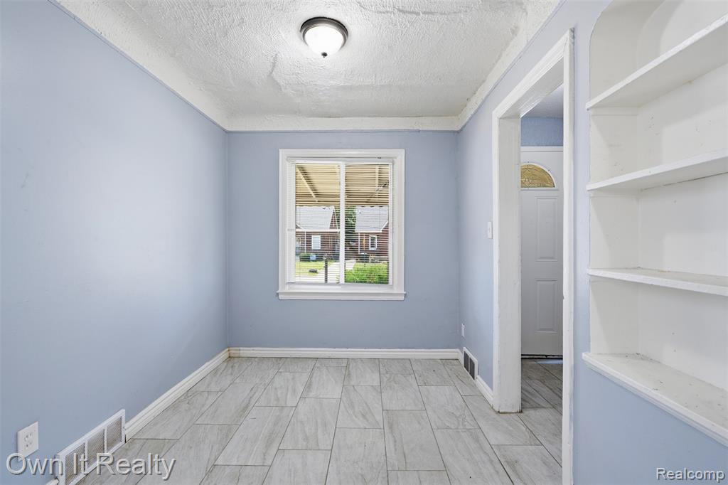 20260 Dean Street, Detroit, MI 48234 — Photo 9