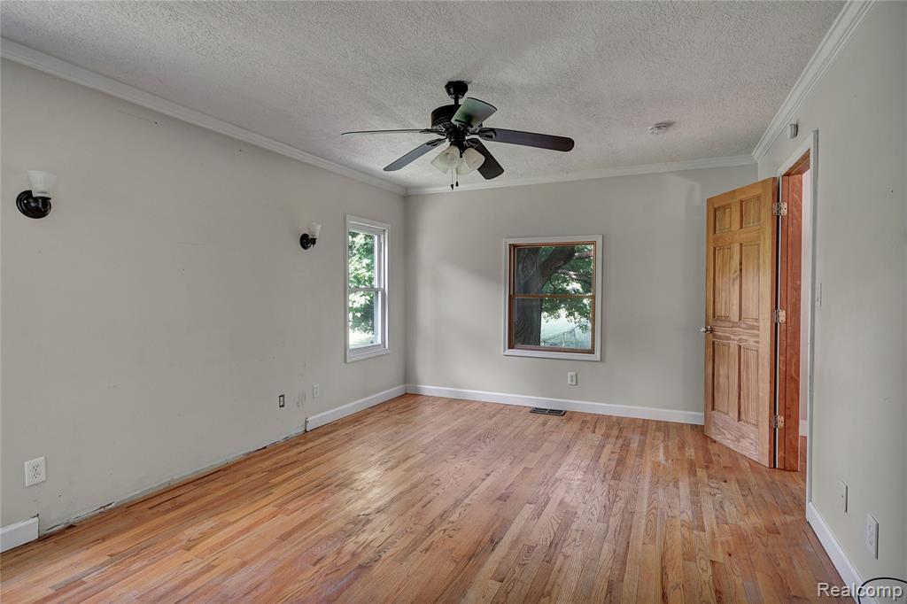 2476 Vandekarr Road, Owosso, MI 48867 — Photo 18