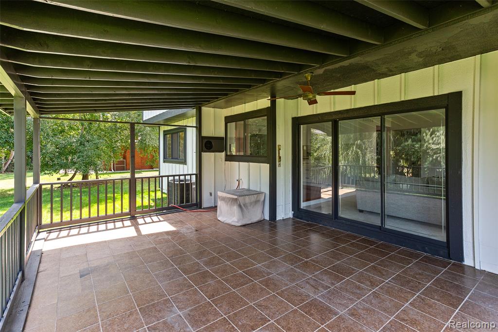 5086 FALMOUTH Drive, Troy, MI 48085 — Photo 39
