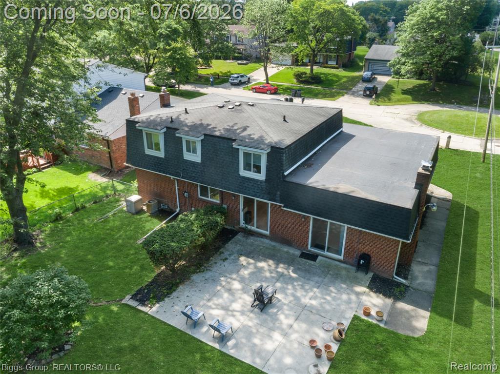 26207 Meadowbrook Way, Lathrup Village, MI 48076 — Photo 4