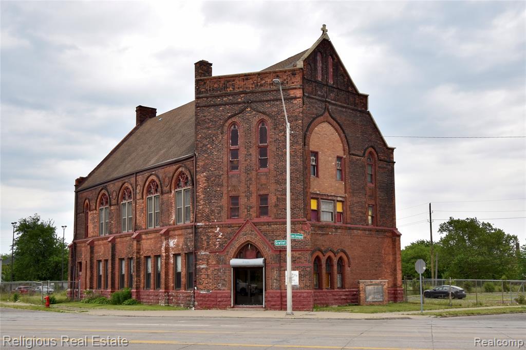 2900 Gratiot Avenue