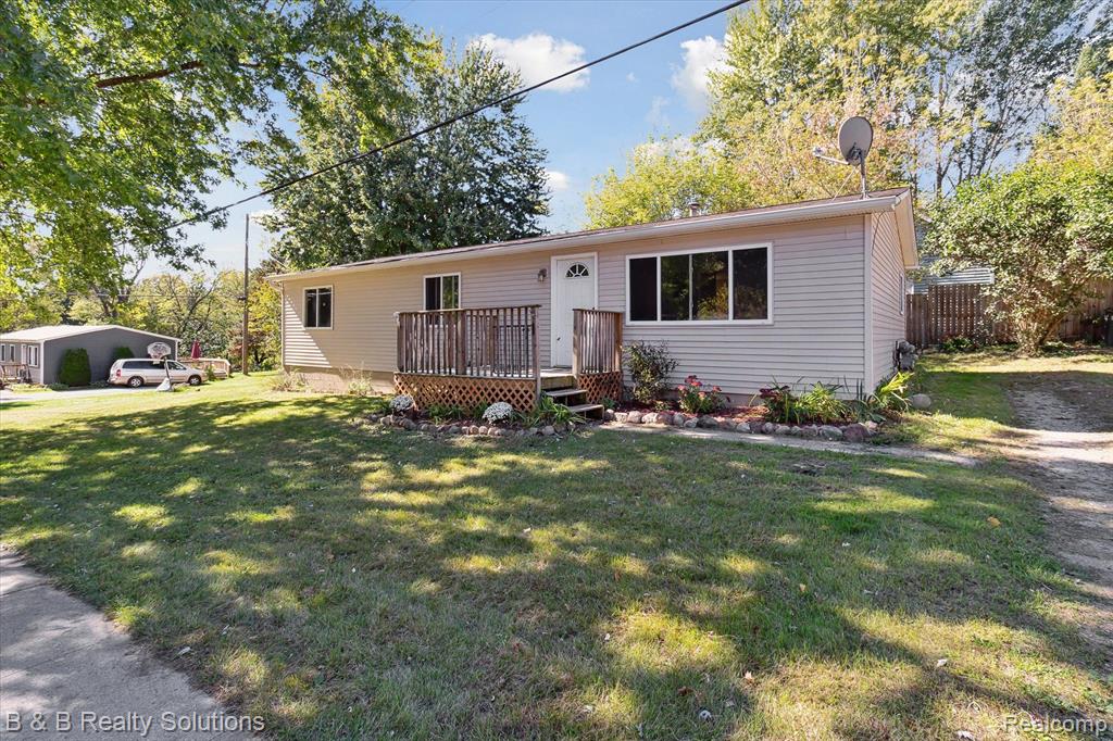 6685 BRUSH Street, North Branch, MI 48461 — front exterior