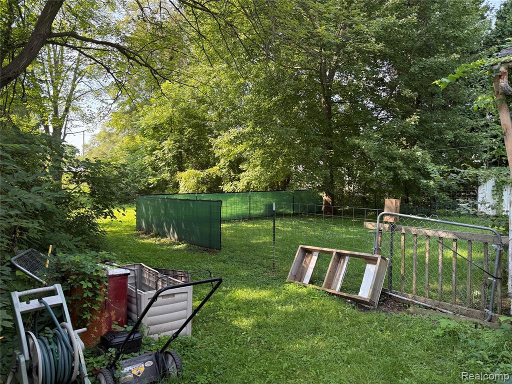 149 W State Street, Montrose, MI 48457 — Photo 33