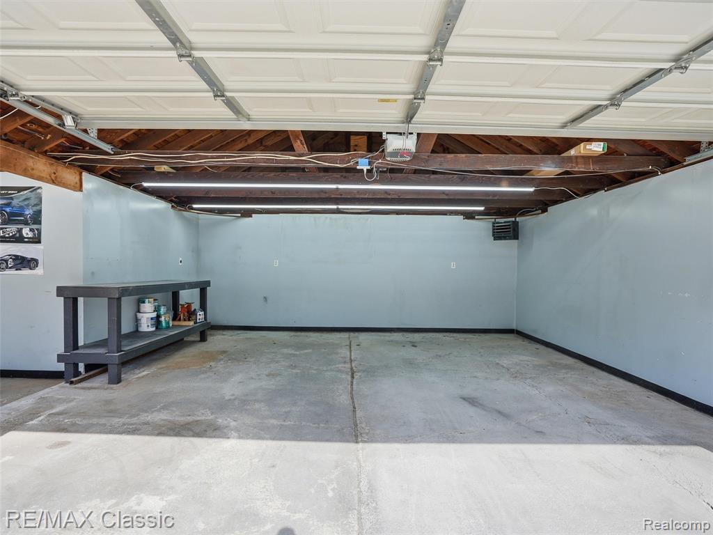 9116 Tecumseh Avenue, Redford, MI 48239 — Photo 39