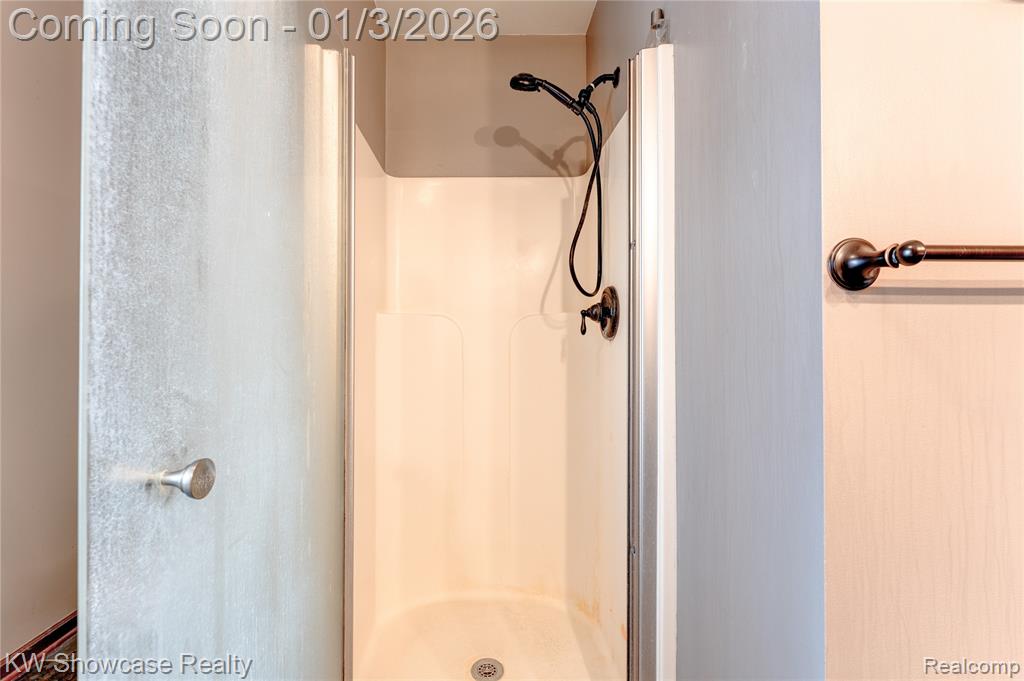 836 N Main Street, Milford, MI 48381 — Photo 17