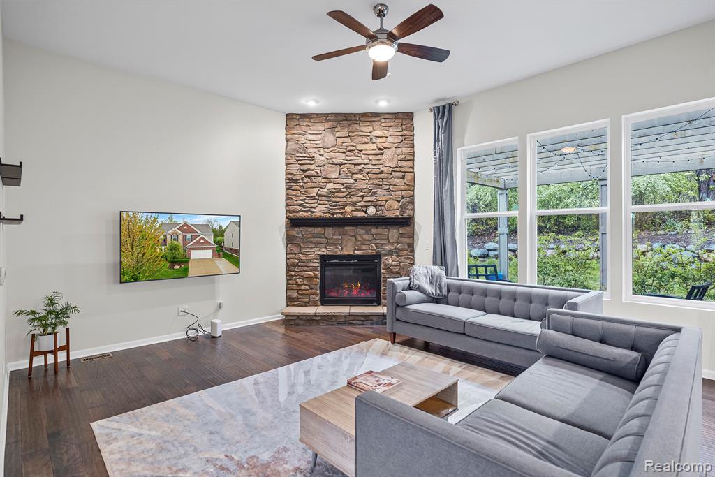 4732 TANGLEWOOD Lane, Lake Orion, MI — Photo 6