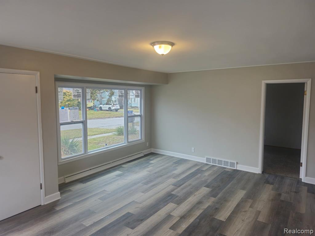 912 Markham Street, Flint, MI 48507 — Photo 3