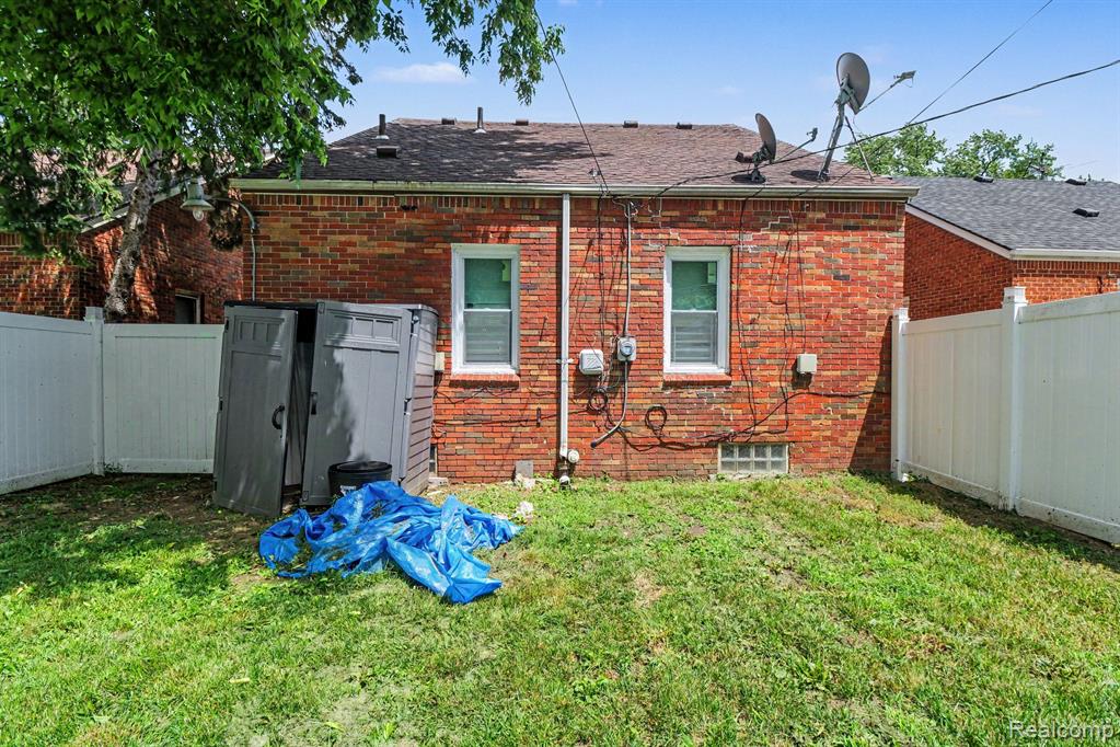 17333 Mansfield Street, Detroit, MI 48235 — Photo 33