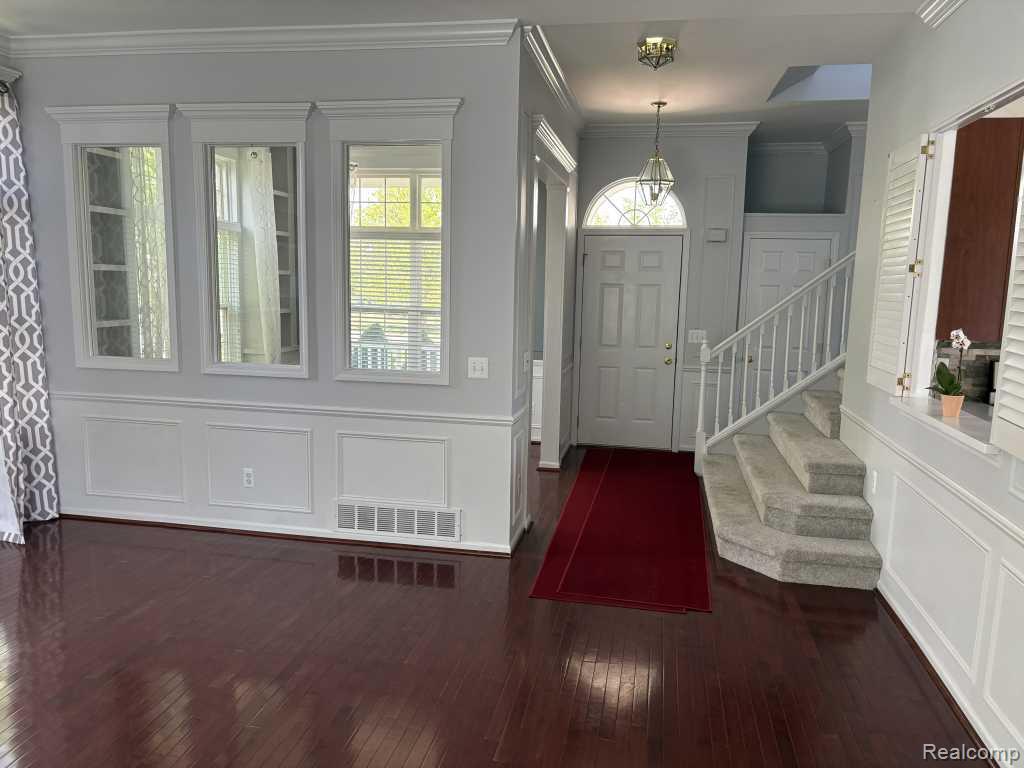 124 Champlain Boulevard, Howell, MI 48843 — Photo 5