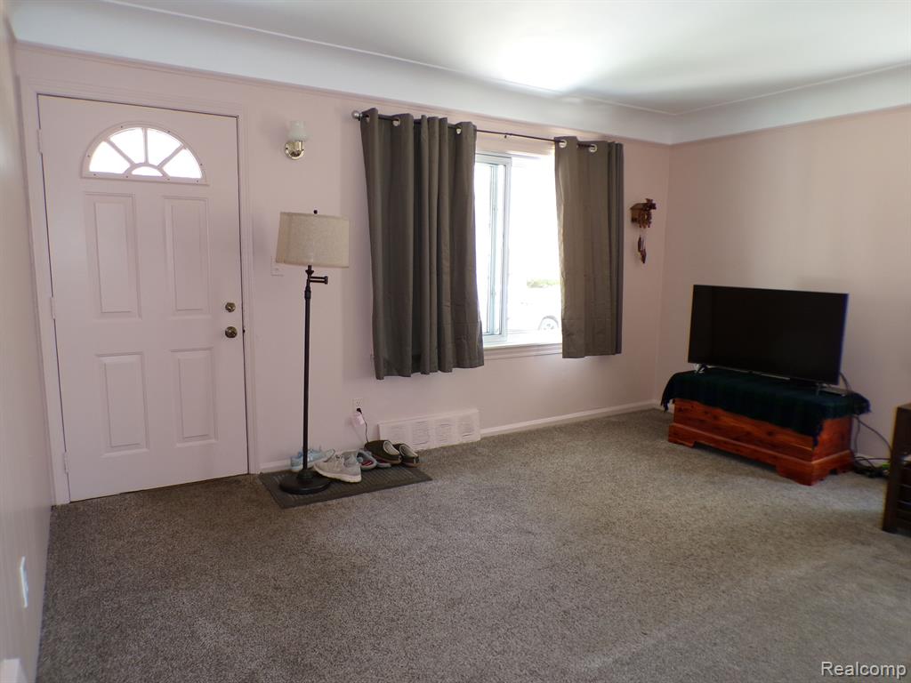 4140 ACADEMY Street, Dearborn Heights, MI 48125 — Photo 9
