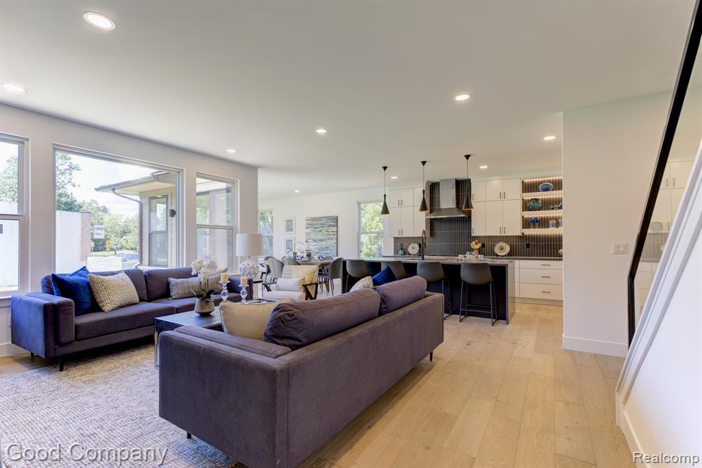 804 Irving Avenue, Royal Oak, MI 48067 — Photo 16
