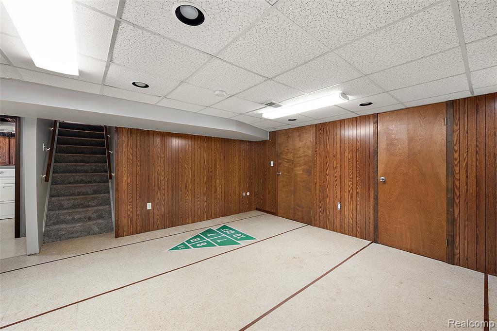 15 Pleasant Lake Drive, Waterford, MI 48327 — Photo 38
