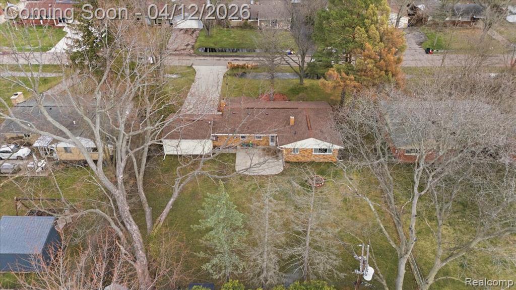 2455 Ivanhoe Drive, West Bloomfield, MI 48324 — Photo 40