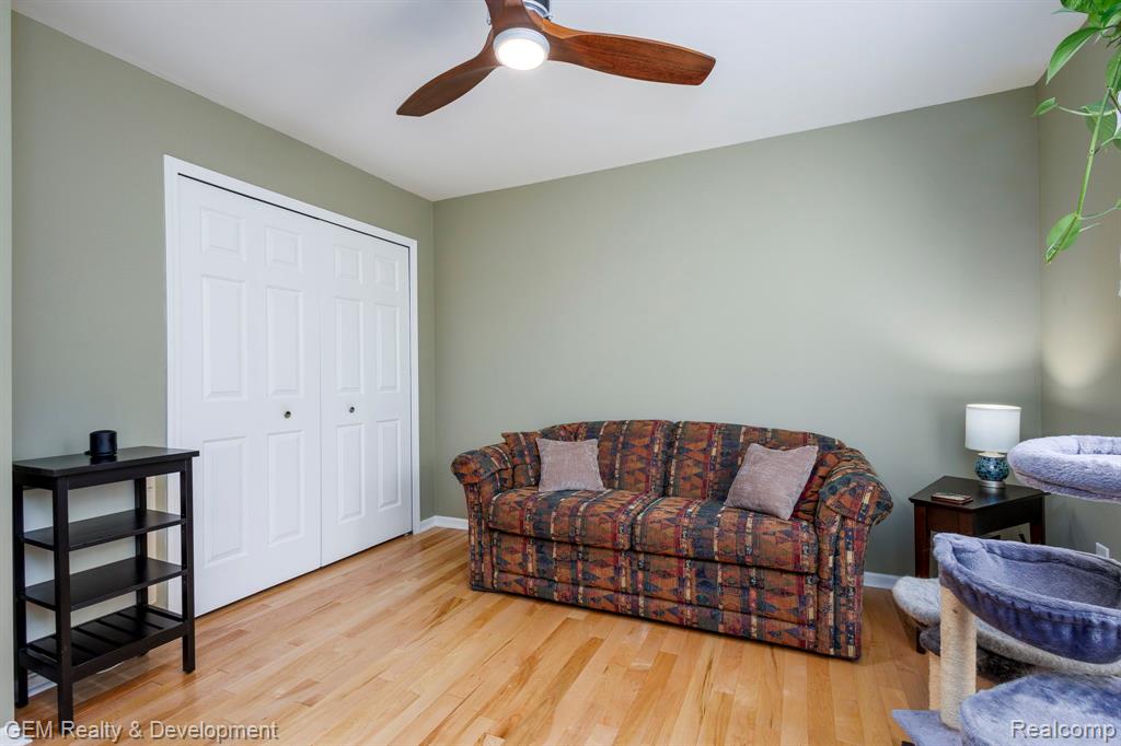 925 Sarah Road, Pinckney, MI 48169 — Photo 19