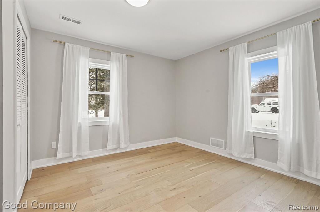 47155 VANKER Avenue, Shelby Twp, MI 48317 — Photo 11
