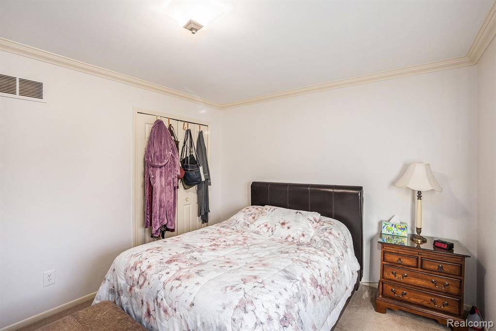 47212 Strahan Court, Shelby Twp, MI 48315 — Photo 27