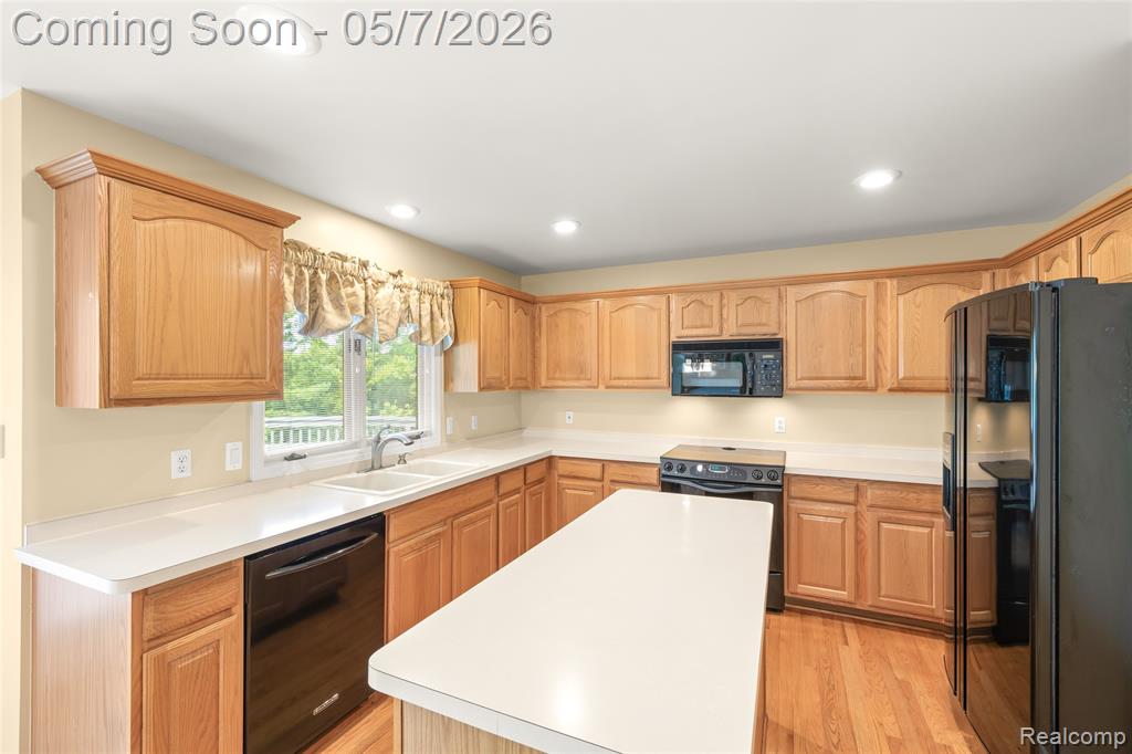 9124 Countrywood Drive, Plymouth, MI 48170 — Photo 12