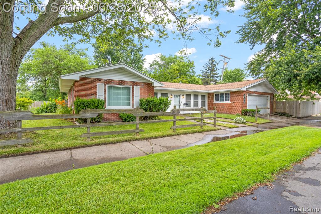 5204 Ashley Street, Detroit, MI 48236 — Photo 4