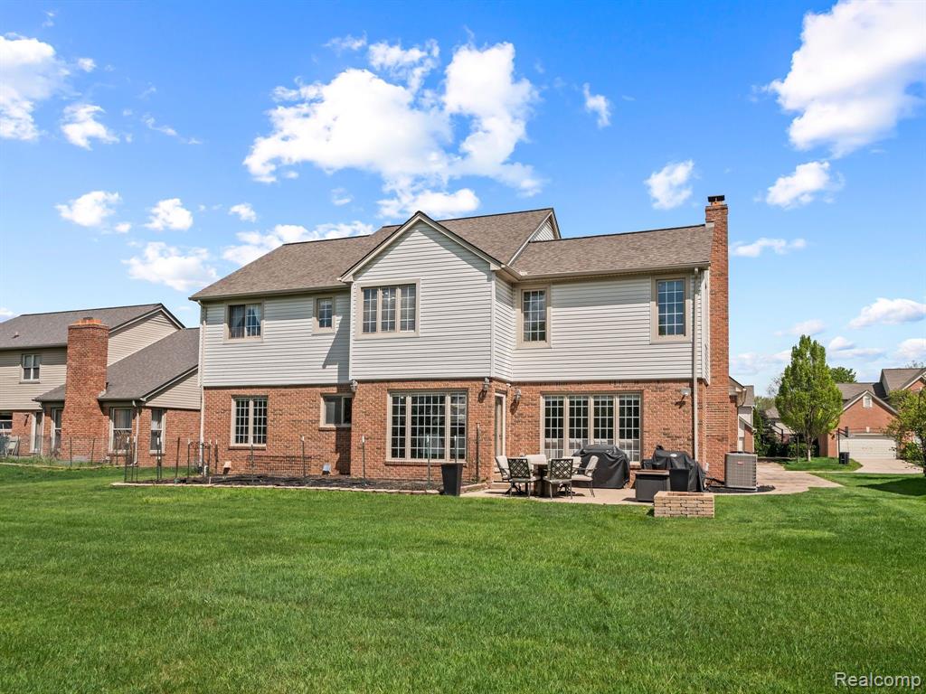 944 BRAHMS, Troy, MI 48085 — Photo 38