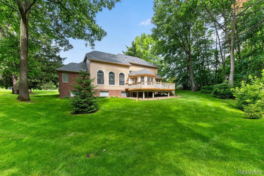 5079 Pinewood Drive, Brighton, MI 48116 — Photo 43