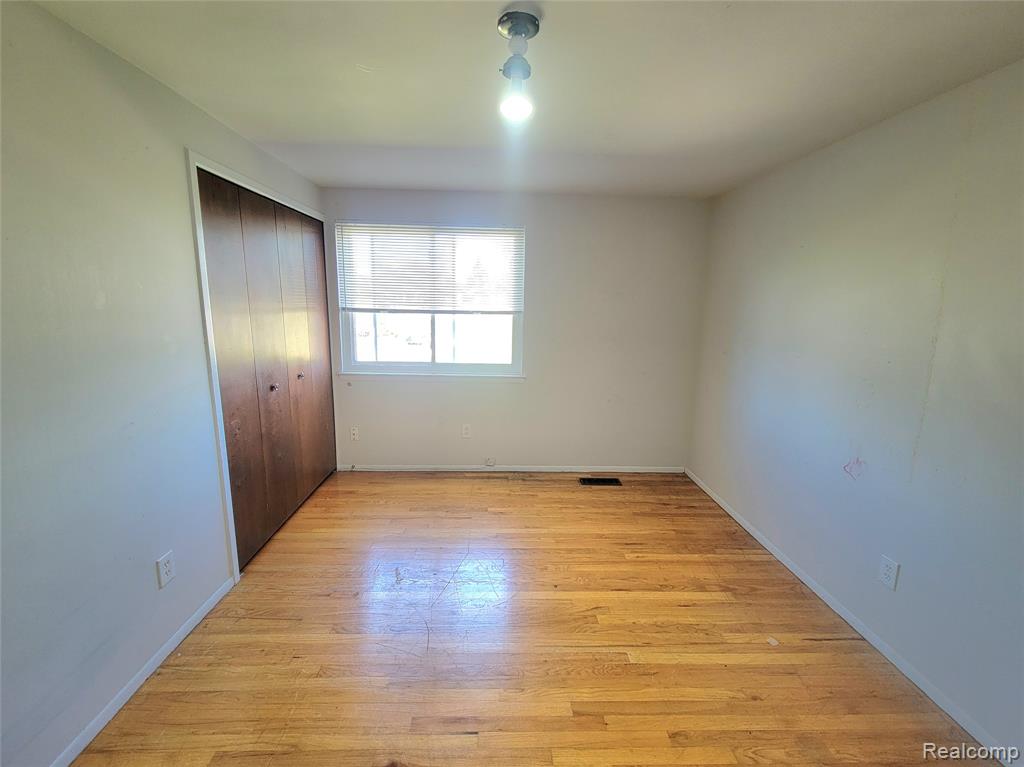 3458 Common Road, Warren, MI 48092 — Photo 10