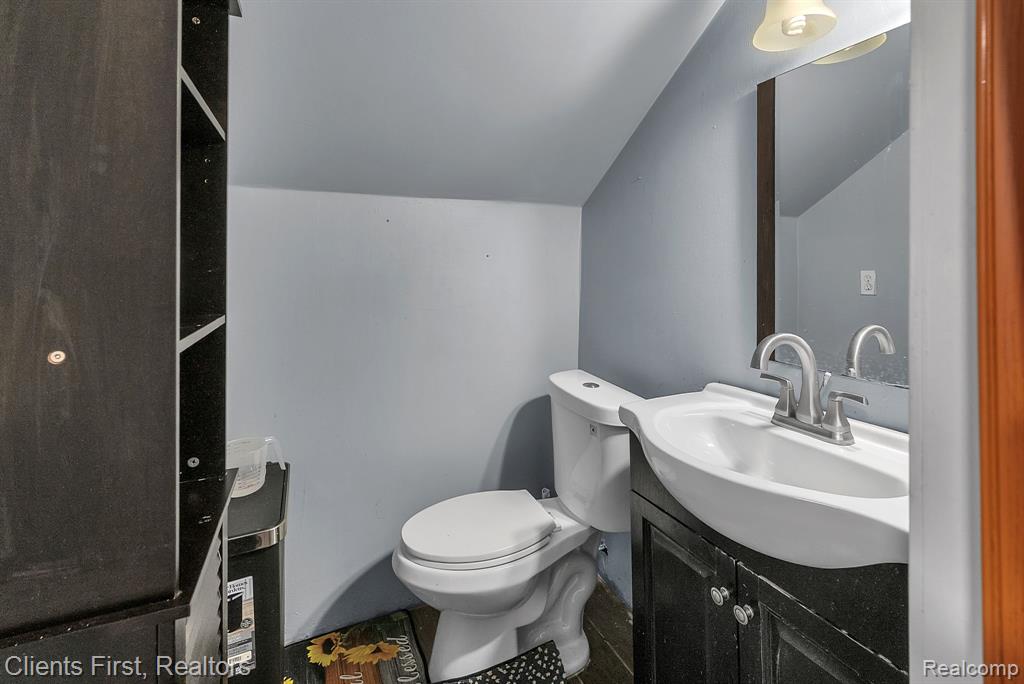 8258 Meyers Road, Detroit, MI 48228 — Photo 20