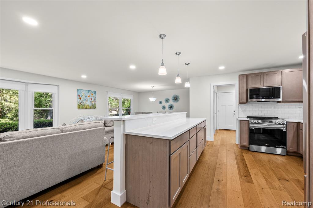 745 Hawthorne Drive, Bloomfield Hills, MI 48304 — Photo 16
