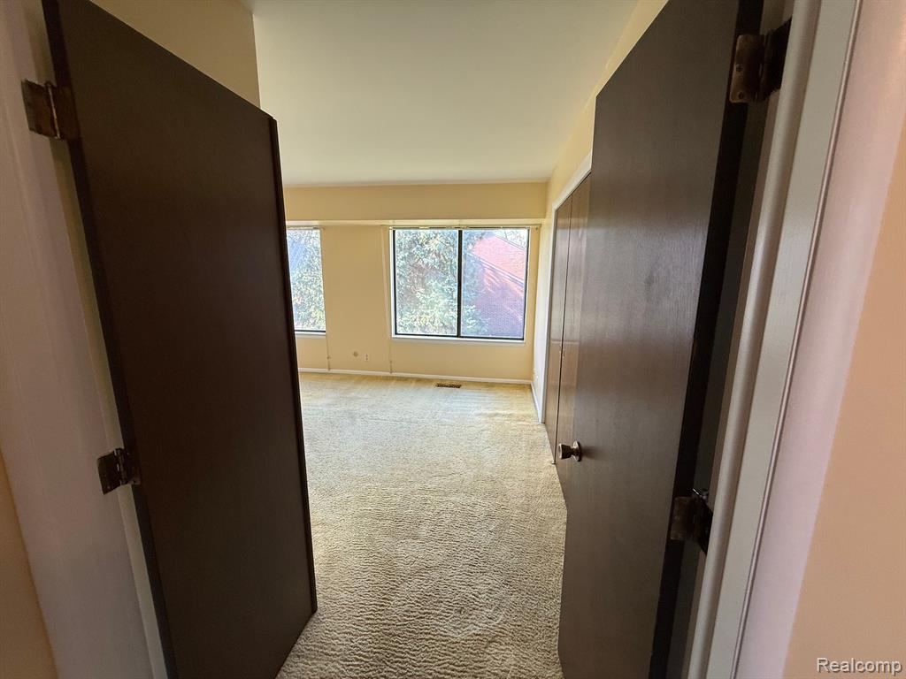 11 KIMBERLY Lane, 54, Dearborn, MI 48120 — Photo 40