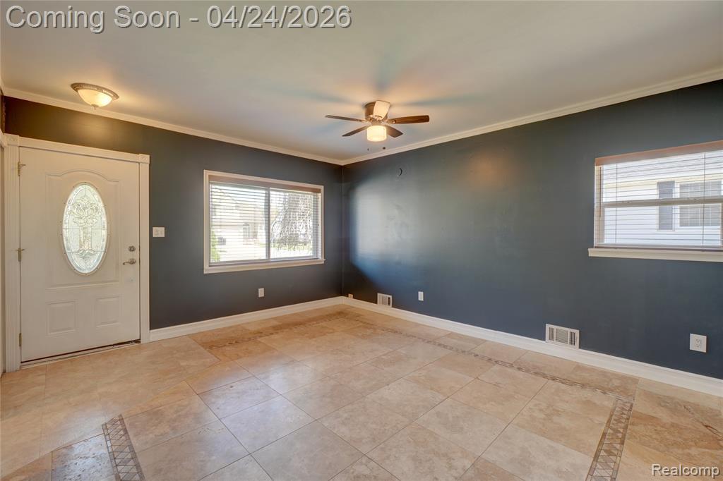 22520 E 13 Mile Road, Saint Clair Shores, MI 48082 — Photo 4