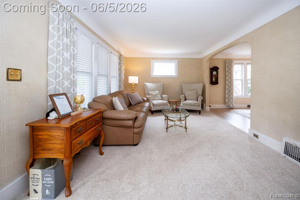 447 Maple Street, Wyandotte, MI 48192 — Photo 17