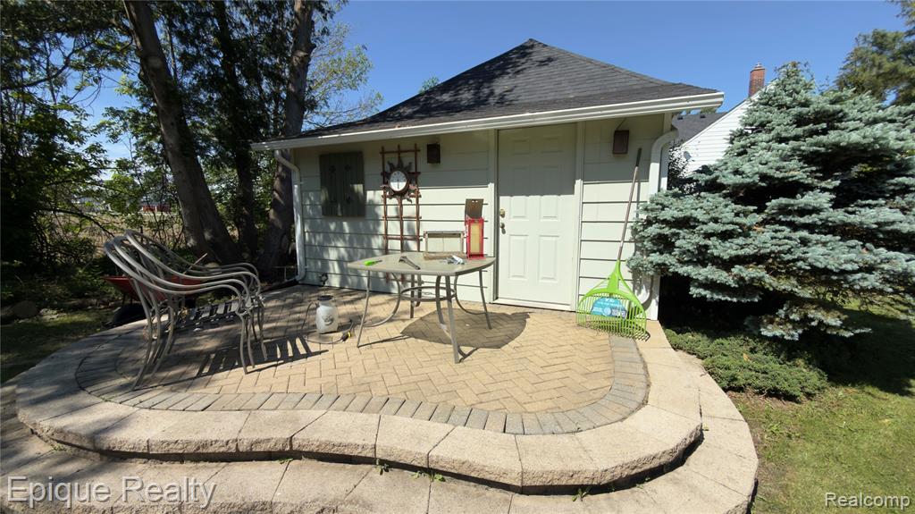 608 S Main Street, Capac, MI 48014 — Photo 2