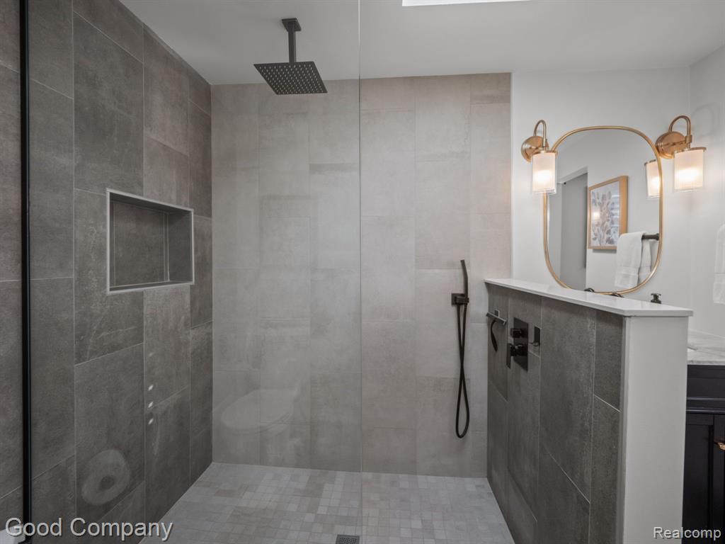 472 BENNAVILLE Avenue, Birmingham, MI 48009 — Photo 17