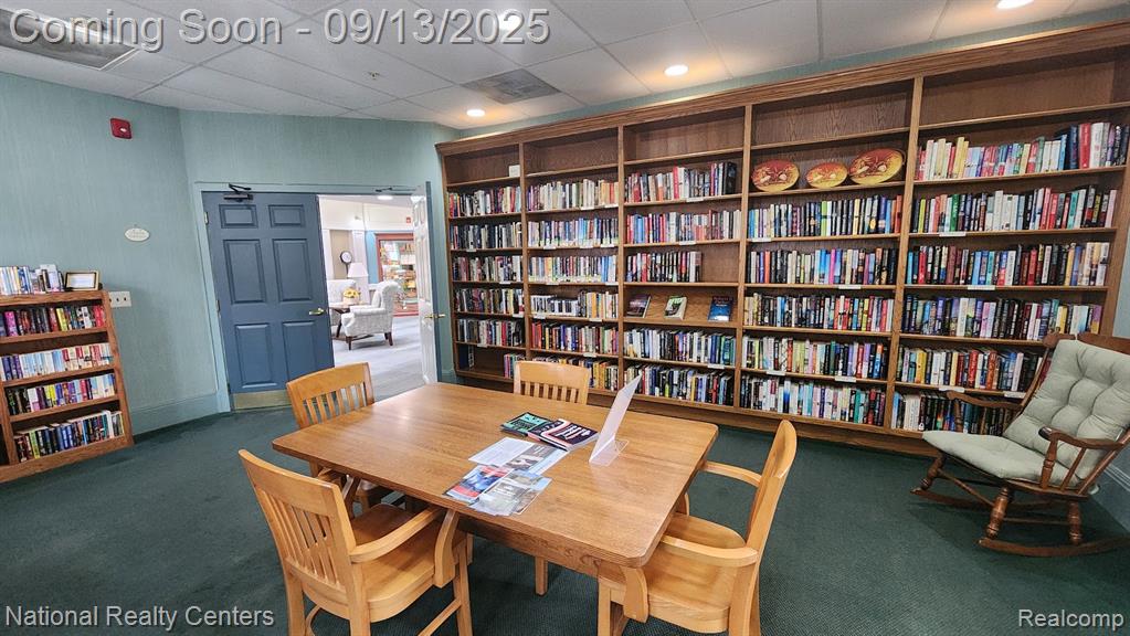 21295 Juniper Court, Farmington Hills, MI 48336 — Photo 34