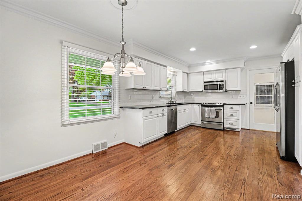 2641 Townhill, Troy, MI 48084 — Photo 3
