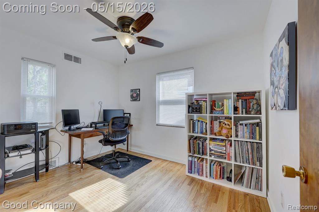 14220 Lincoln Street, Oak Park, MI 48237 — Photo 19