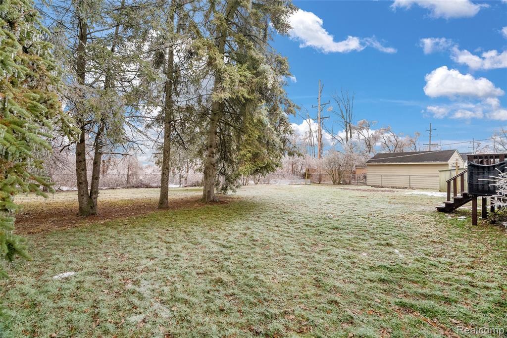 6522 Saline Drive, Waterford, MI 48329 — Photo 23