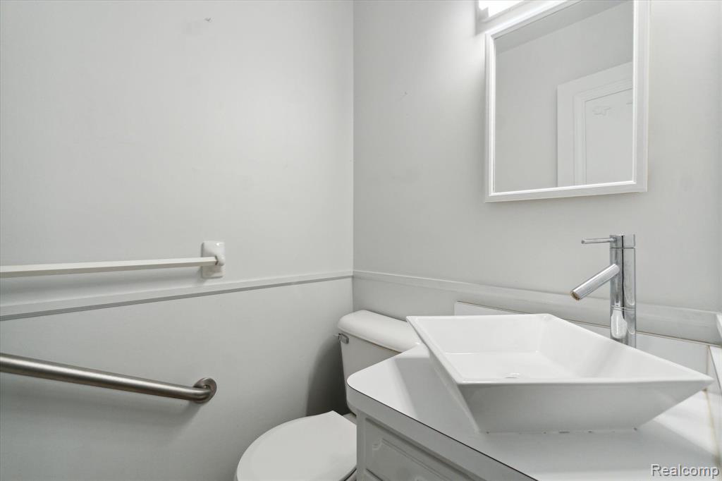 4269 POST Drive, Flint, MI 48532 — Photo 20