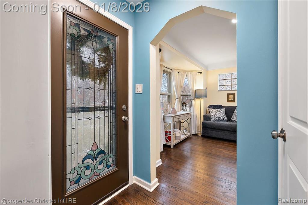 13365 Winchester Avenue, Huntington Woods, MI — Photo 10