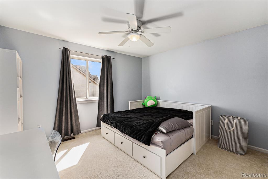 6020 Majestic Oaks Drive, Commerce Twp, MI 48382 — Photo 23