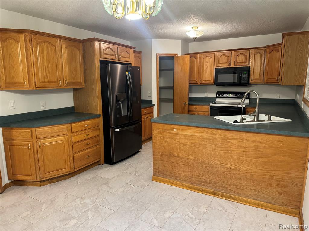 12464 Maxwell Road, Carleton, MI 48117 — Photo 5