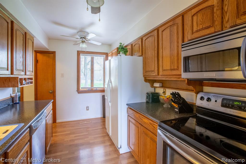 6043 N Gale Road, Davison, MI 48423 — Photo 10